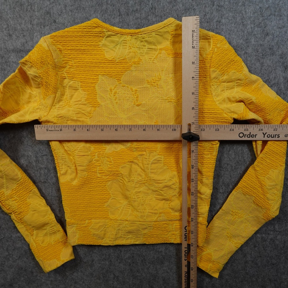 Seea Yellow Textured Long Sleeve Swim Top Rash Gaurd - Picture 5 of 8